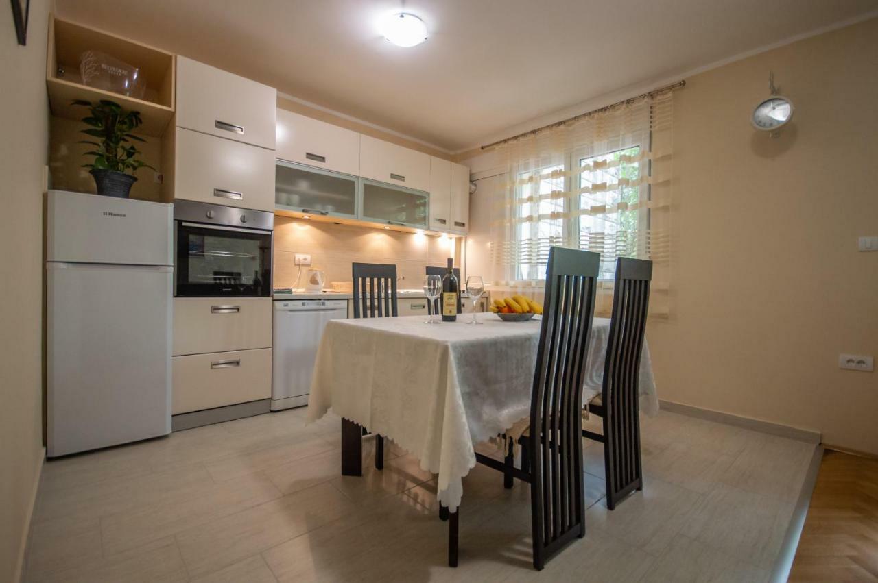 Apartment Nikolic Kotor Exterior foto
